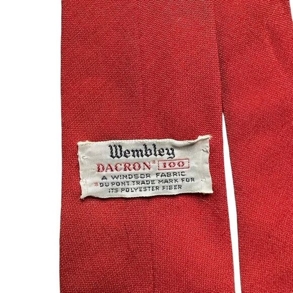VINTAGE WEMBLEY Men's Maroon Embroidered 100% Dacron Neck Tie OS - Picture 2 of 5